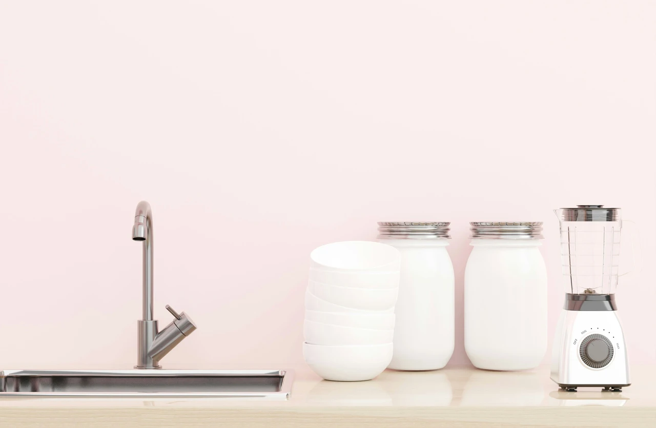Come si fa a organizzare il bancone della cucina? Libera spazio per lavorare meglio