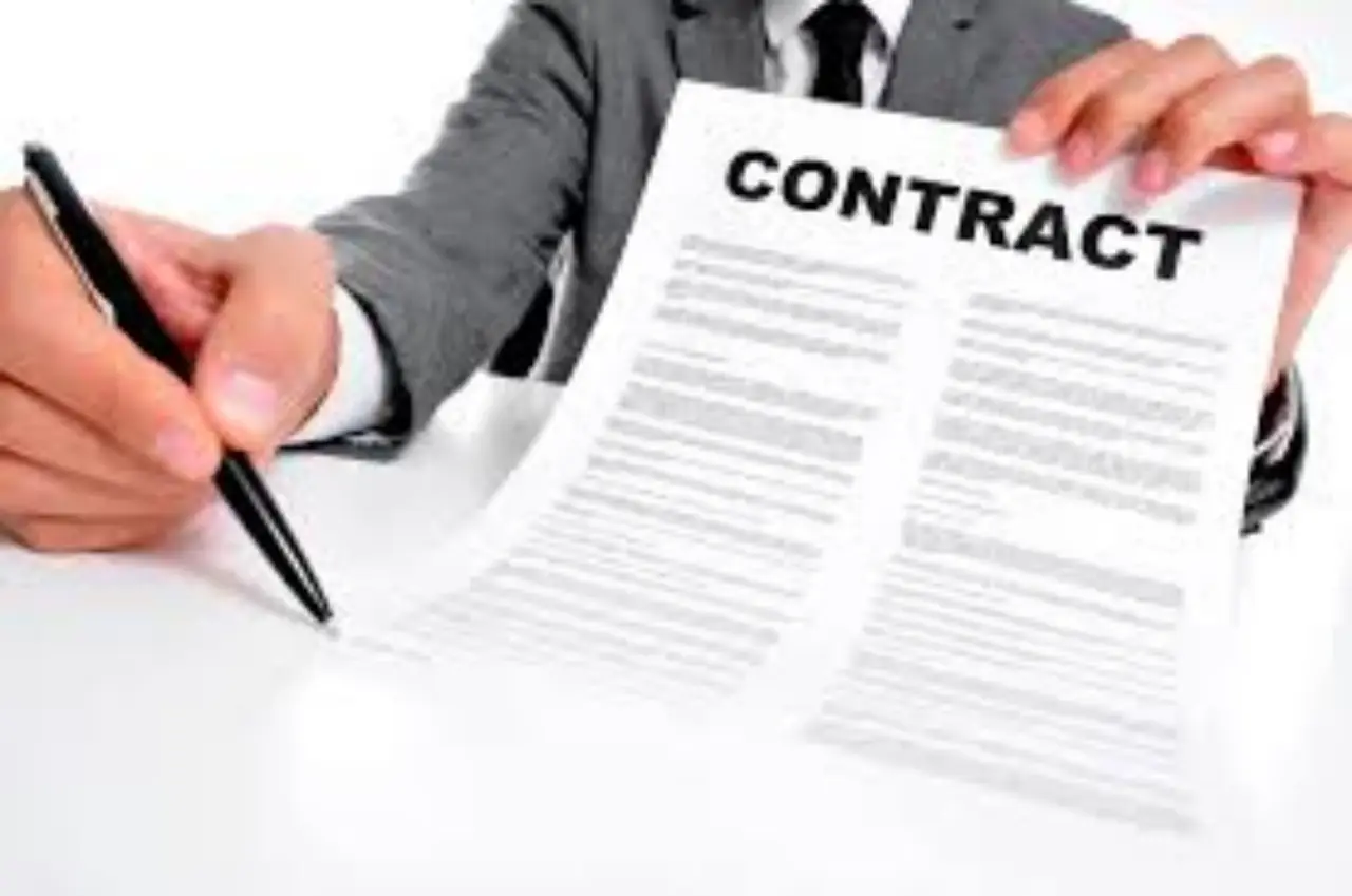 Come si fa a recedere da un contratto firmato fuori dai locali commerciali? Il diritto di ripensamento