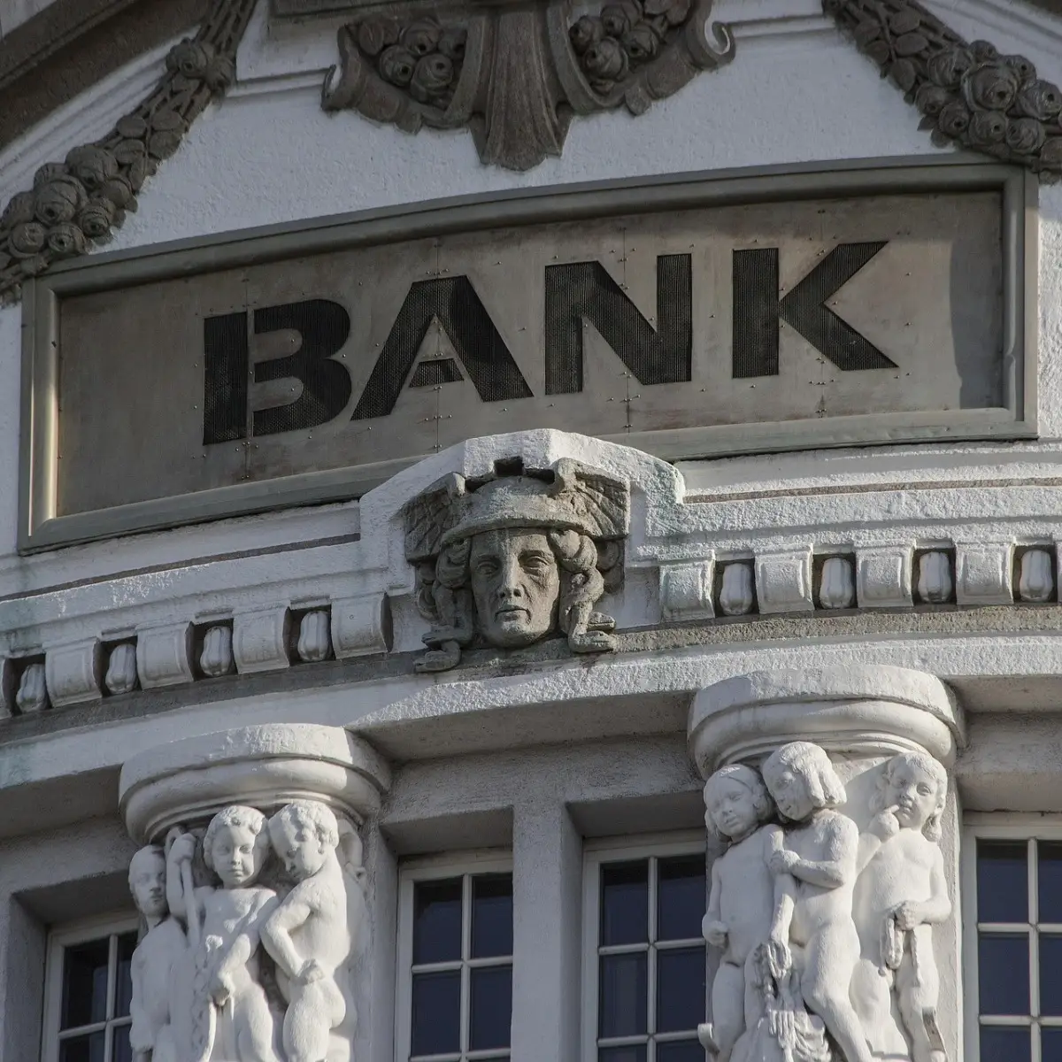 Attenzione ai conti deposito: ecco i rischi nascosti che le banche non ti dicono